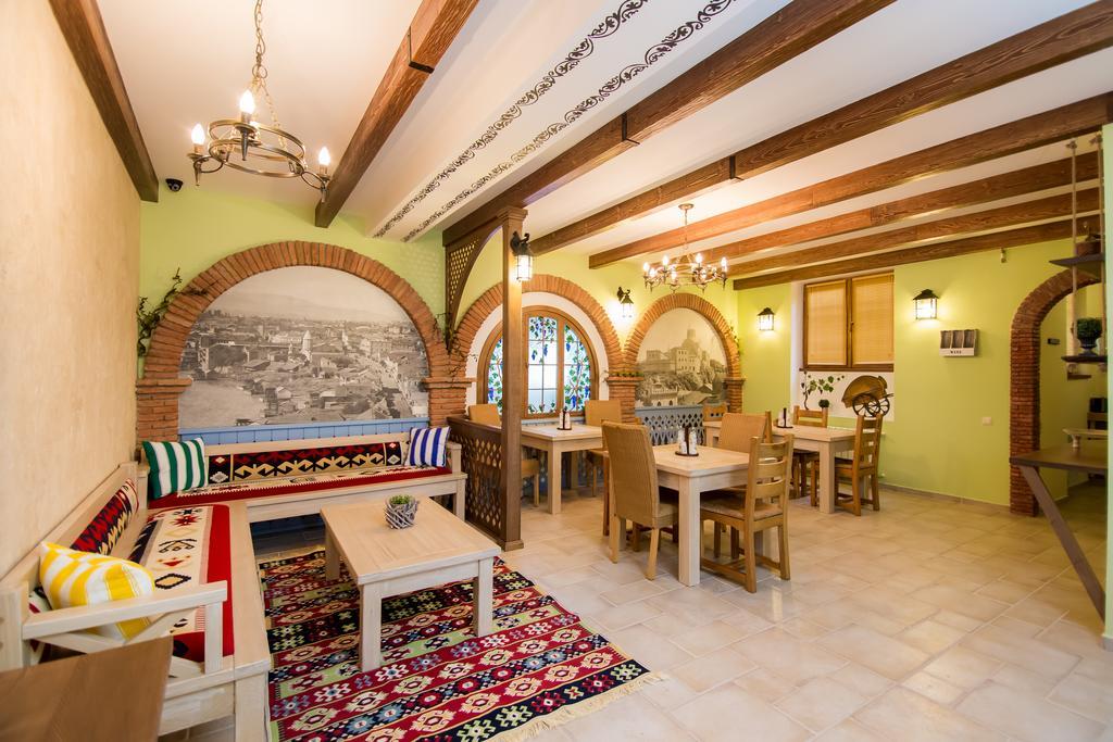 Metekhi'S Galavani Hotel تبليسي المظهر الخارجي الصورة