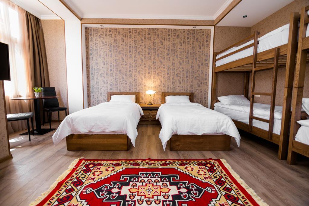 Metekhi'S Galavani Hotel تبليسي المظهر الخارجي الصورة