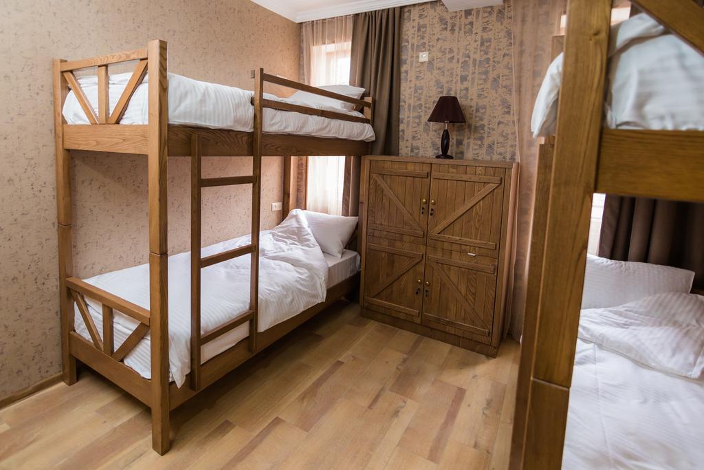 Metekhi'S Galavani Hotel تبليسي المظهر الخارجي الصورة