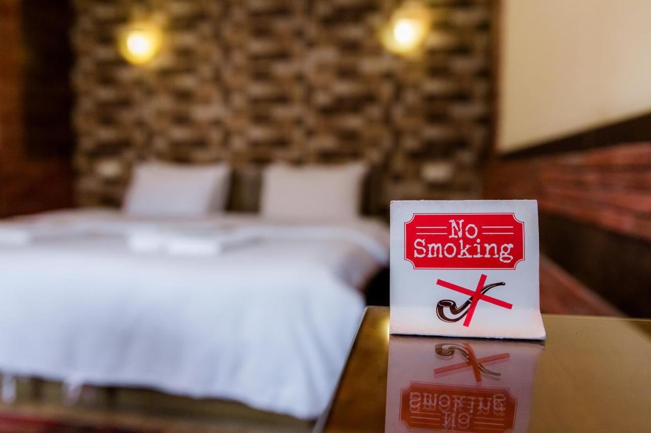 Metekhi'S Galavani Hotel تبليسي المظهر الخارجي الصورة