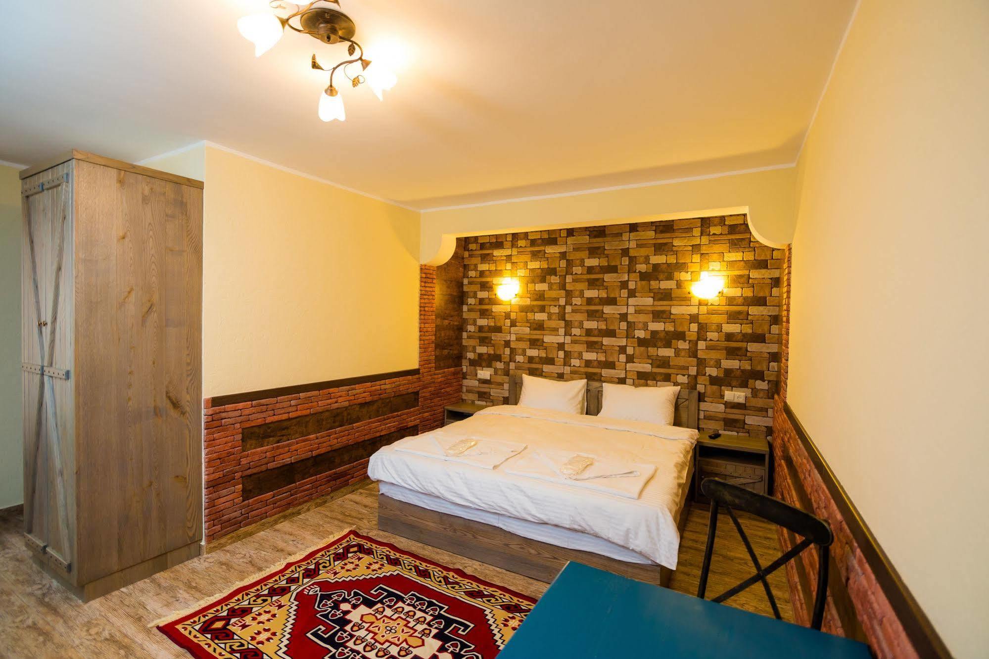 Metekhi'S Galavani Hotel تبليسي المظهر الخارجي الصورة