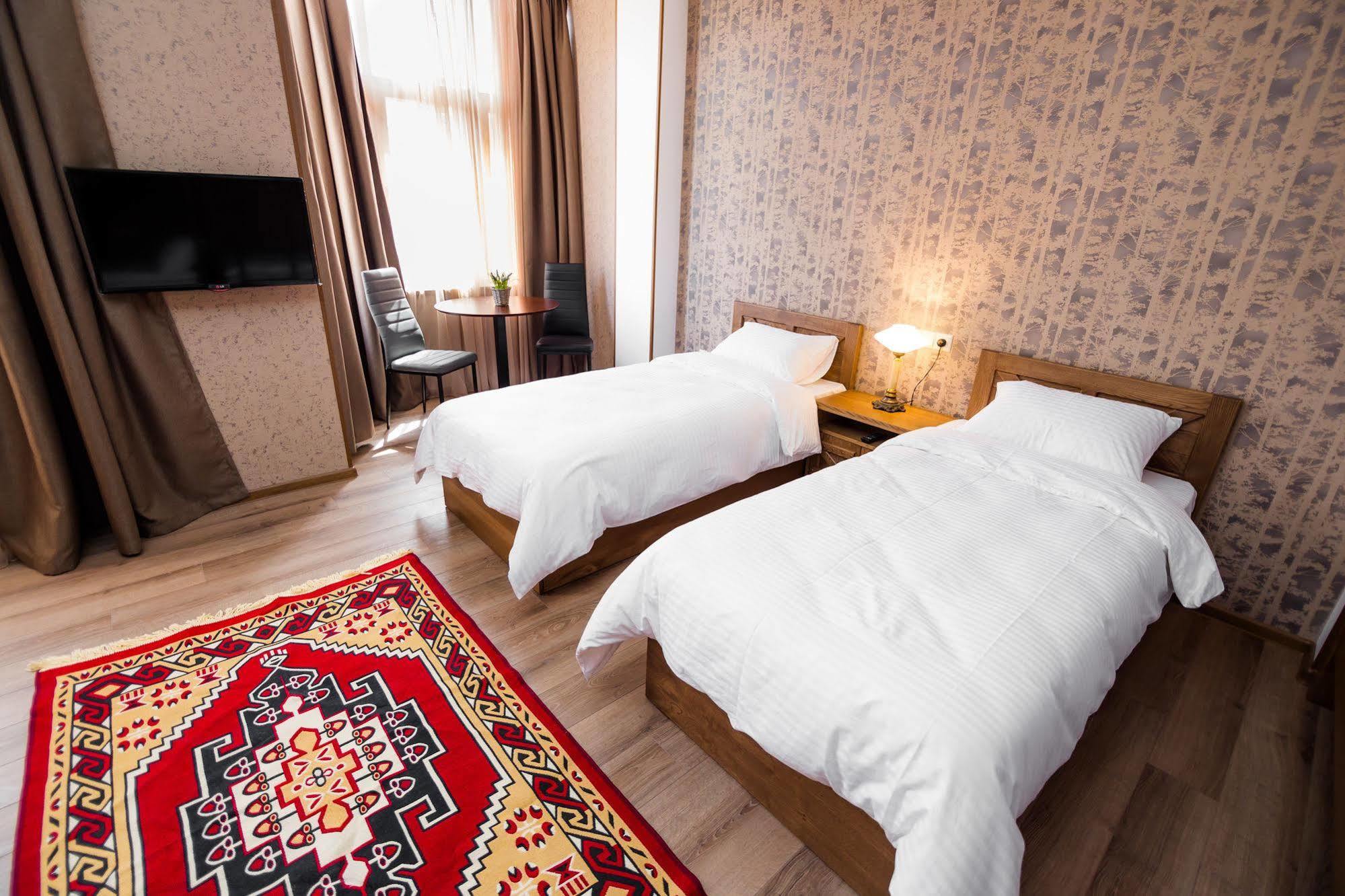 Metekhi'S Galavani Hotel تبليسي المظهر الخارجي الصورة